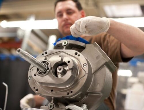 IMPORTANT- Always check the oil level with the vacuum pump running