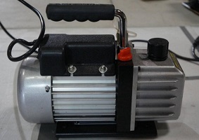 وکیوم پمپ خلاء در بجنورد - پمپ وکیوم آب در گردش یا رینگ آبی در بجنورد - پمپ وکیوم روغنی (پمپ وکیوم روغن در گردش) در بجنورد - وکیوم روغنی